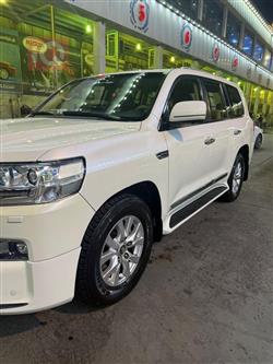 تويوتا لاندكروزر